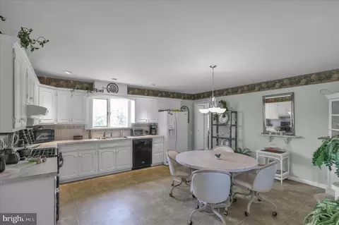 Kitchen - 1620 Commonwealth Blvd, Reading, PA 19607 photo 1 of 3