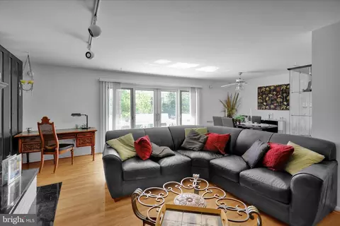Living - 1620 Commonwealth Blvd, Reading, PA 19607 photo 1 of 2