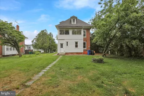 Exterior - 12 Intervilla Ave, Reading, PA 19609 photo 4 of 7