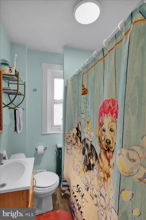 Bath - 3418 Penn, Sinking Spring, PA 19608 photo 1 of 1