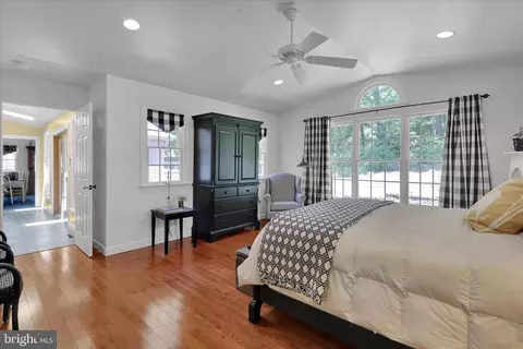 Bedroom - 313 Parkview Rd, Reading, PA 19606 photo 3 of 9
