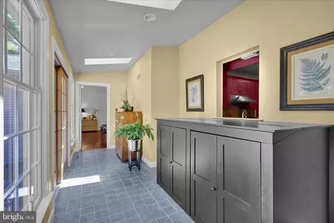 Entry Way - 313 Parkview Rd, Reading, PA 19606 photo 1 of 4