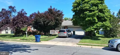 1505 Cromwell Dr, Wyomissing, PA 19610