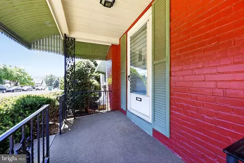 Exterior - 1427 Lacrosse Ave, Reading, PA 19607 photo 2 of 5