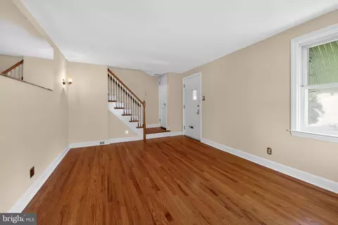 Living - 1427 Lacrosse Ave, Reading, PA 19607 photo 1 of 2