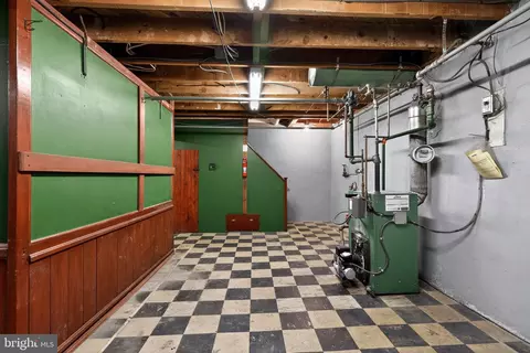 Entry Way - 1427 Lacrosse Ave, Reading, PA 19607 photo 2 of 2