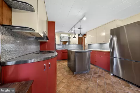 Kitchen - 1427 Lacrosse Ave, Reading, PA 19607 photo 2 of 4