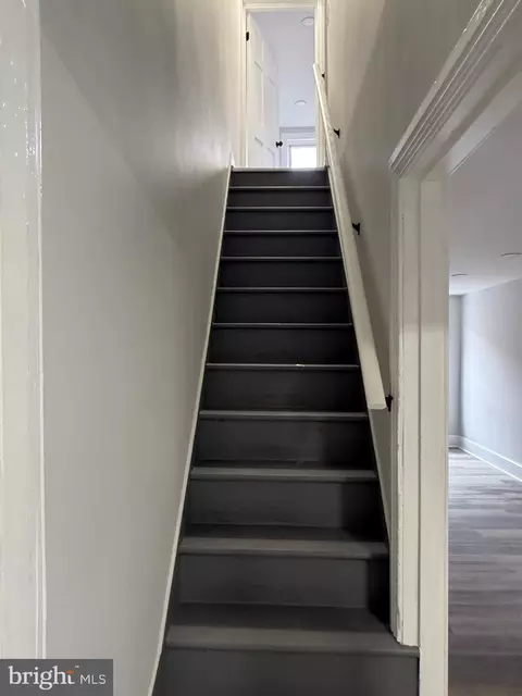 Entry Way - 535 Moss St, Reading, PA 19604 photo 1 of 3