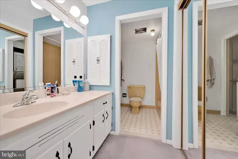Bath - 1375 Pershing Blvd #608, Reading, PA 19607 photo 2 of 2