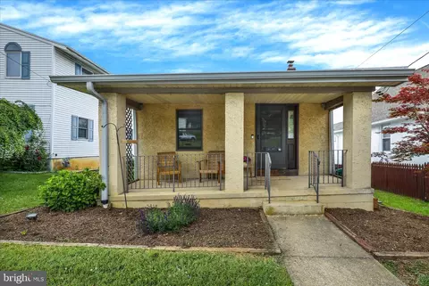 1027 Commonwealth Blvd, Reading, PA 19607