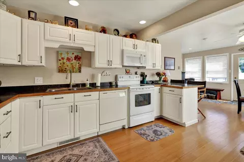 Kitchen - 307 Summit Ave, Reading, PA 19607 photo 1 of 4