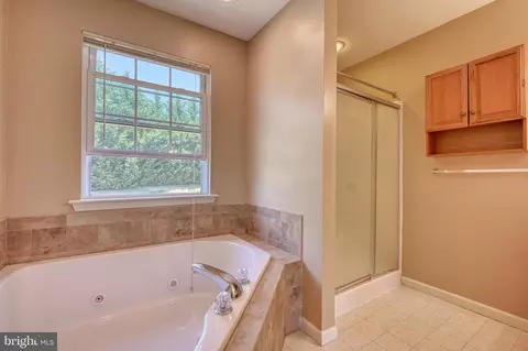 Bath - 221 Longview Dr, Reading, PA 19608 photo 2 of 5
