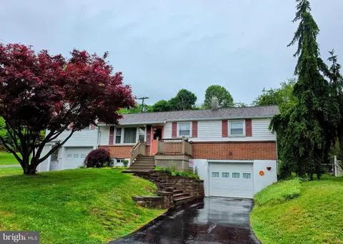 702 Frederick St, Reading, PA 19607