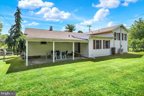 Exterior - 702 Frederick St, Reading, PA 19607 photo 3 of 6