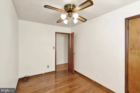 Bedroom - 702 Frederick St, Reading, PA 19607 photo 5 of 7