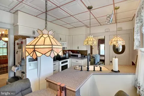 Kitchen - 238 E Walnut St, Reading, PA 19607 photo 2 of 4