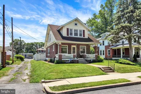Exterior - 238 E Walnut St, Reading, PA 19607 photo 2 of 6