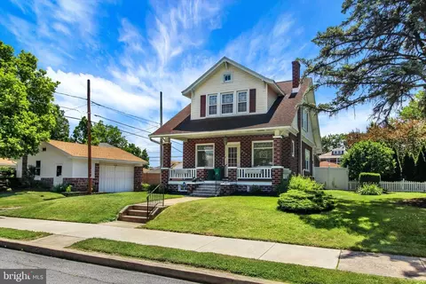 Exterior - 238 E Walnut St, Reading, PA 19607 photo 3 of 6