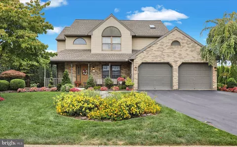 4324 Glenside Dr, Reading, PA 19605