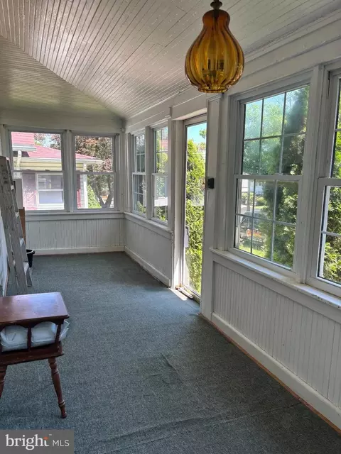 Exterior - 523 Oley St, Wyomissing, PA 19610 photo 2 of 3