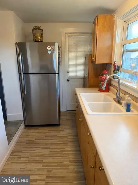Kitchen - 523 Oley St, Wyomissing, PA 19610 photo 2 of 2