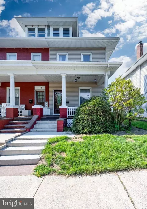 17 Pennsylvania Ave, Shillington, PA 19607