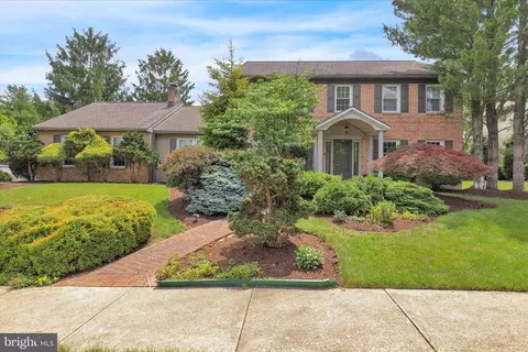 1723 Colony Dr, Reading, PA 19610