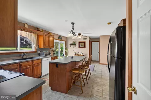 Kitchen - 534 Bertolet Mill Rd, Oley, PA 19547 photo 1 of 6