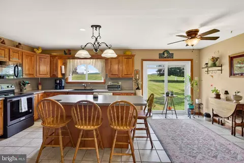 Kitchen - 534 Bertolet Mill Rd, Oley, PA 19547 photo 6 of 6