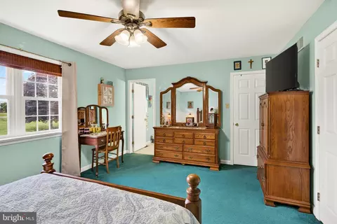 Bedroom - 534 Bertolet Mill Rd, Oley, PA 19547 photo 4 of 7
