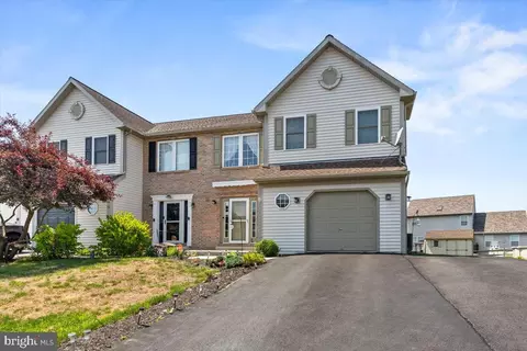 1032 Ithica, Reading, PA 19605