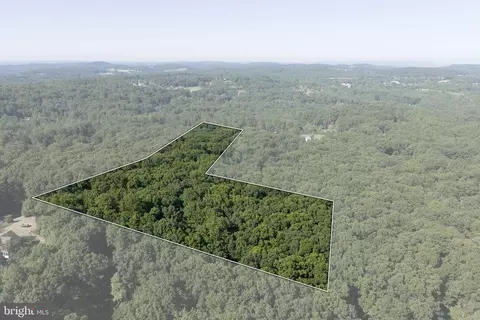 335 Orchard Rd, Fleetwood, PA 19522