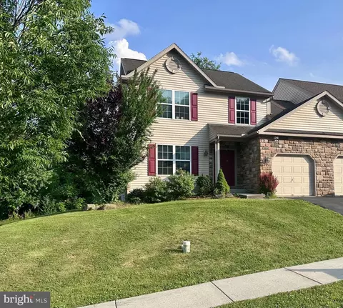 732 Seem Dr, Kutztown, PA 19530