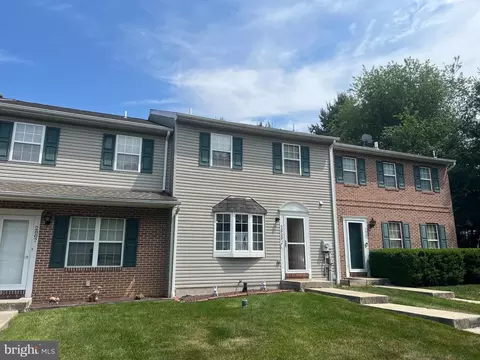 Exterior - 2809 Knoll Way, Sinking Spring, PA 19608 photo 2 of 2