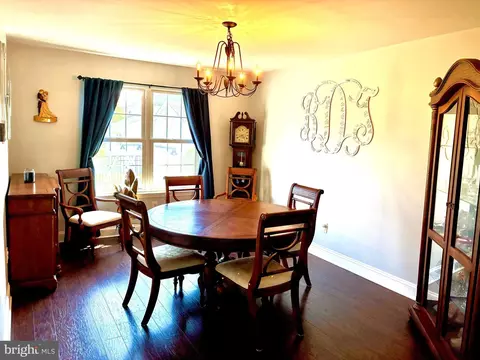 Dining - 4580 Green Tree Rd, Reading, PA 19606 photo 1 of 1