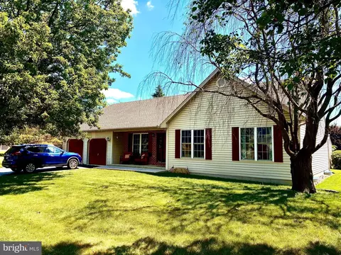 4580 Green Tree Rd, Reading, PA 19606