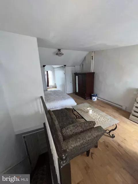 Bedroom - 541 Spring St, Reading, PA 19601 photo 6 of 8