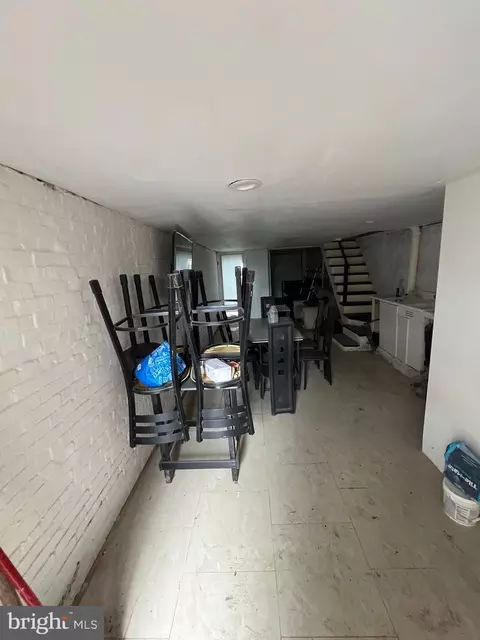 Entry Way - 541 Spring St, Reading, PA 19601 photo 15 of 15