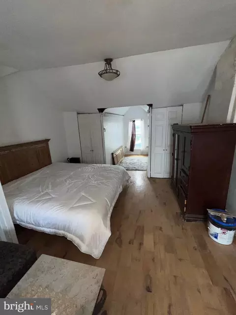 Bedroom - 541 Spring St, Reading, PA 19601 photo 1 of 8