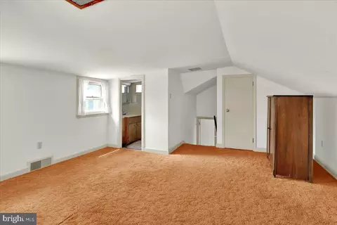 Bedroom - 328 Wheatland Ave, Reading, PA 19607 photo 5 of 7