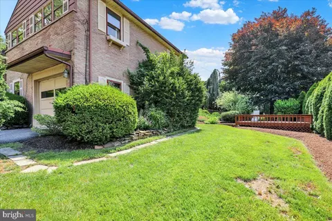 Exterior - 328 Wheatland Ave, Reading, PA 19607 photo 4 of 8