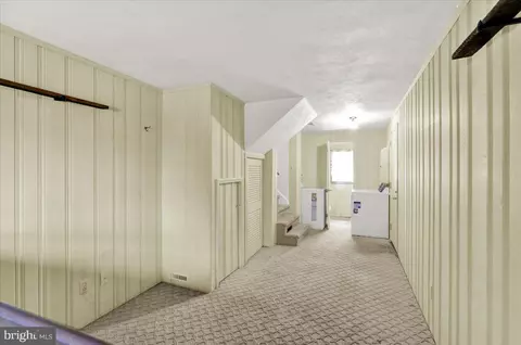 Entry Way - 328 Wheatland Ave, Reading, PA 19607 photo 2 of 2