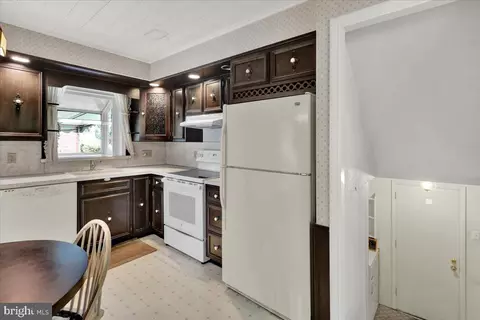 Kitchen - 328 Wheatland Ave, Reading, PA 19607 photo 3 of 3