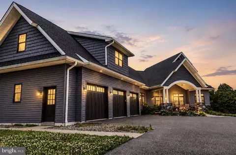 410 Walnuttown Rd, Fleetwood, PA 19522