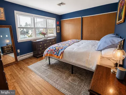 Bedroom - 44 Walnut St, Reading, PA 19606 photo 2 of 4