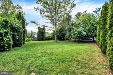 Exterior - 181 Green Valley Rd, Sinking Spring, PA 19608 photo 6 of 7