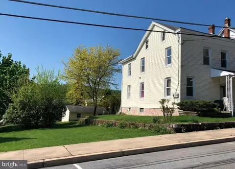 122 W Summit St, Mohnton, PA 19540