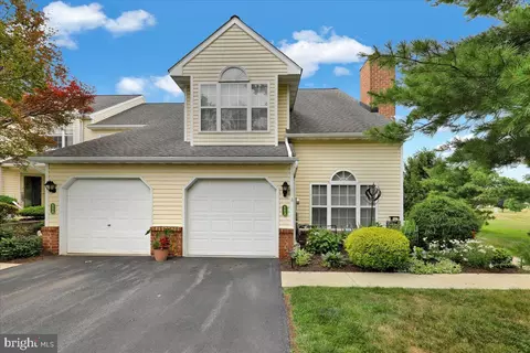112 Hickory Ln, Reading, PA 19610