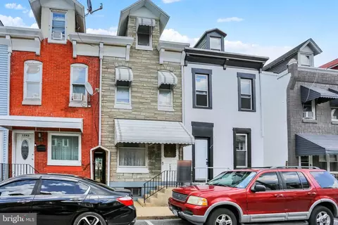 1541 Moss St, Reading, PA 19604