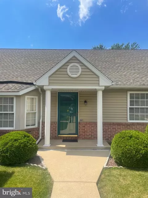 186 Heather Ln, Wyomissing, PA 19610